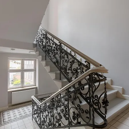 Διαμέρισμα Stare Music