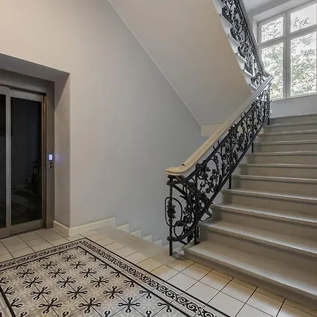 Stare Music بوزنان