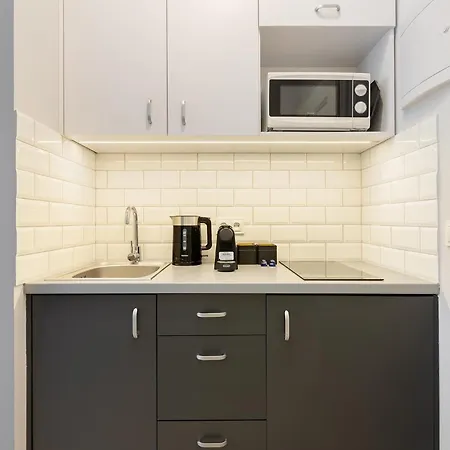 Stare Music شقة *